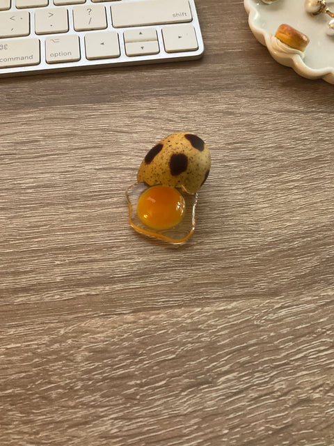 Cracked Quail Egg Magnet