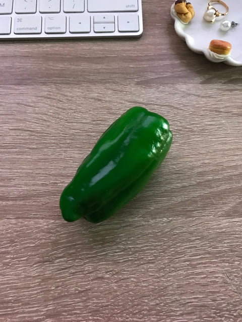 Bell Pepper Magnet Green