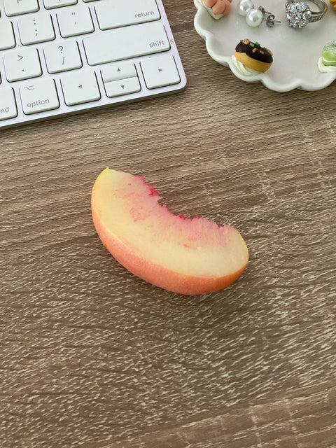 Peach Magnet