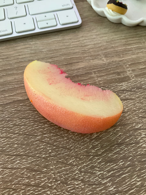 Peach Magnet