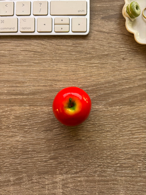 Apple Magnet