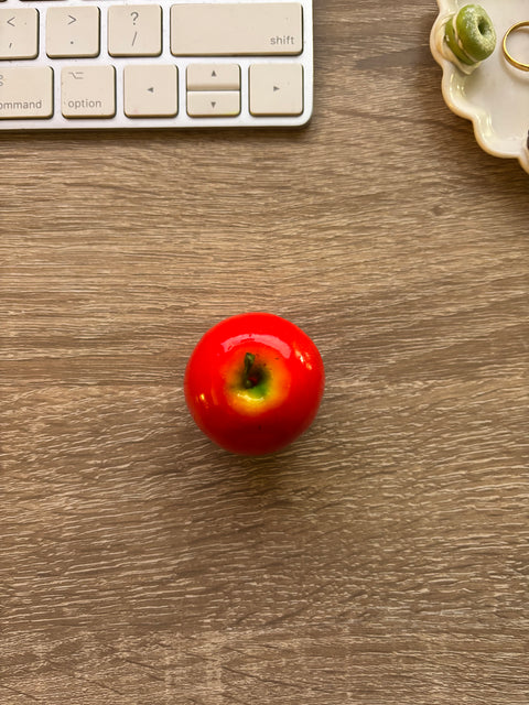 Apple Magnet