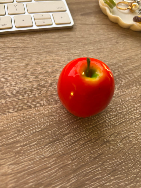 Apple Magnet