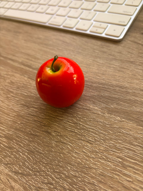 Apple Magnet