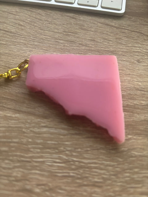 🍫🔑 Chocolate Bar Keychain –Strawberry  Broken