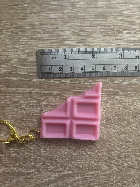 🍫🔑 Chocolate Bar Keychain –Strawberry  Broken