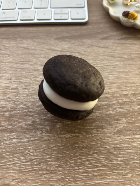 Whoopie Pie Magnet