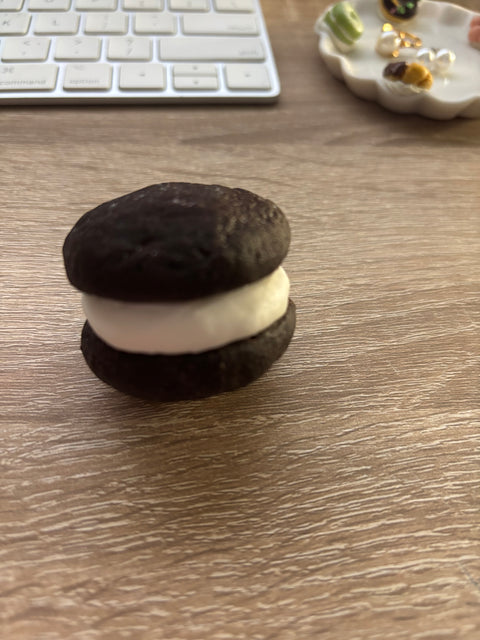 Whoopie Pie Magnet