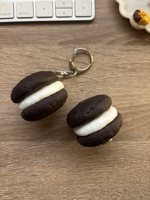 Whoopie Pie Magnet