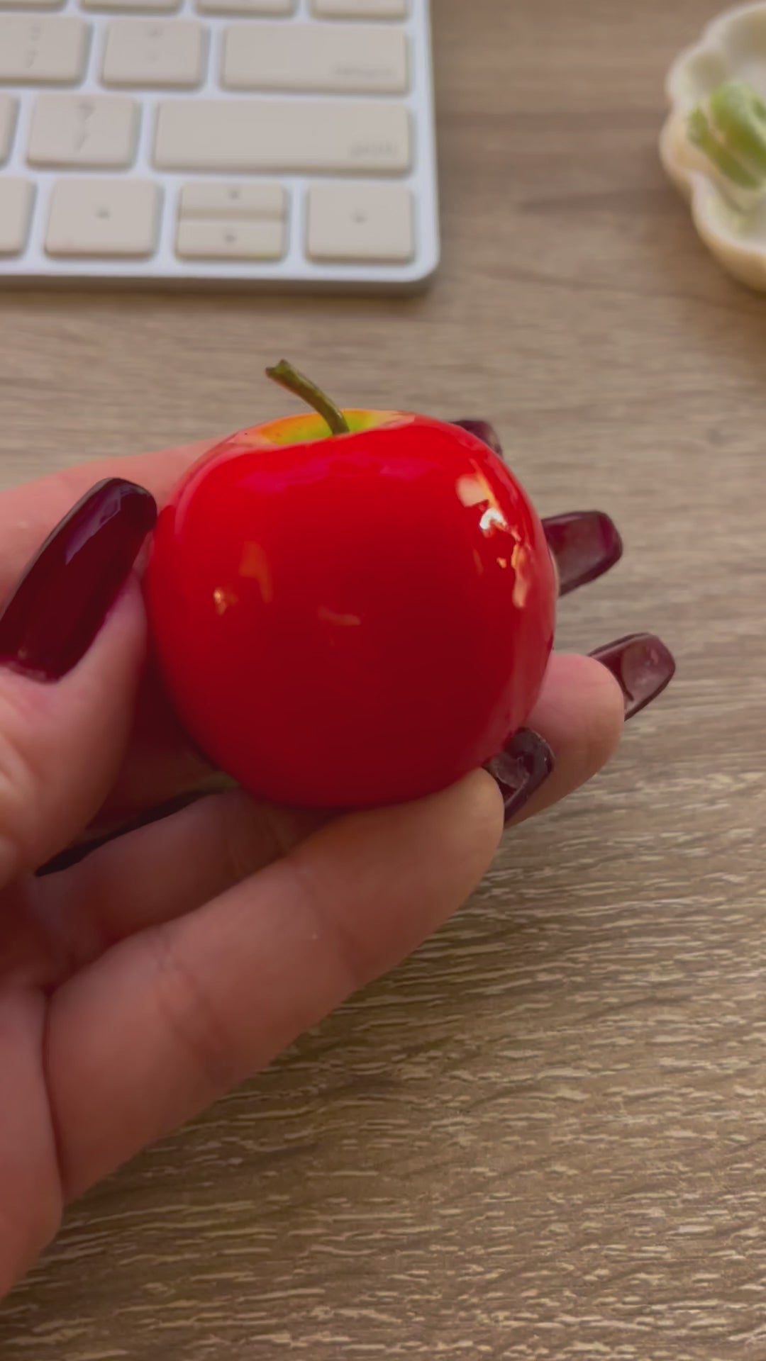 Apple Magnet – P FACTORY