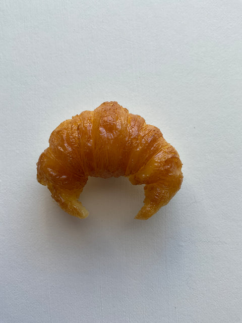 Croissant Magnet